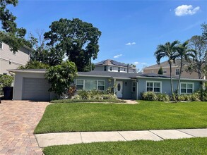633 Bosphorous Ave in Tampa, FL - Building Photo - Building Photo