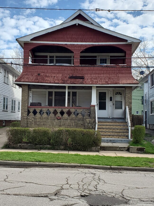 943 Eddy Rd Rentals in Cleveland, OH