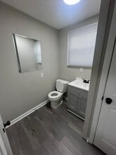 4207 W Market St in Louisville, KY - Building Photo - Building Photo