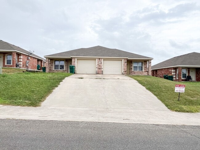 310 N 10th St in Nolanville, TX - Building Photo - Building Photo