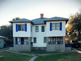 827 N Oleander Ave in Daytona Beach, FL - Building Photo