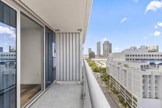 825 Ke’eaumoku St in Honolulu, HI - Building Photo - Building Photo