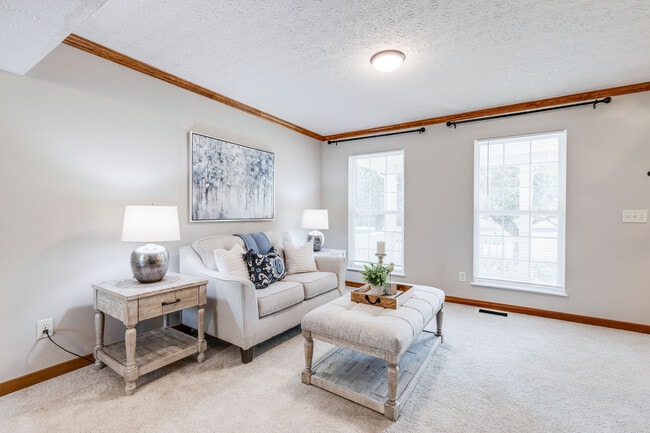 7225 Bromfield Dr in Canal Winchester, OH - Building Photo - Building Photo