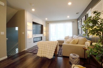 164 Agustin Narvaez St in San Jose, CA - Foto de edificio - Building Photo