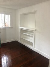 6137 Romaine St in Los Angeles, CA - Building Photo - Building Photo