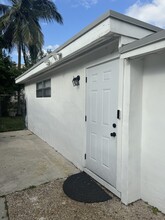 4421 NW 34th Ct in Lauderdale Lakes, FL - Building Photo - Building Photo