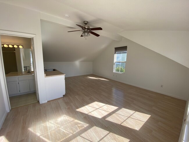 575 Mural Ln in Fairfield, CA - Building Photo - Building Photo