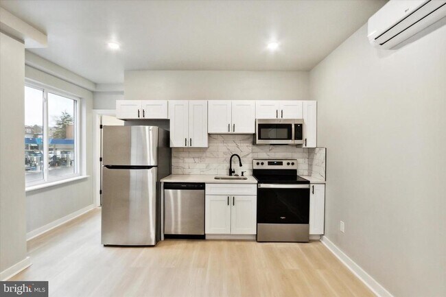 316 S 52nd St in Philadelphia, PA - Foto de edificio - Building Photo