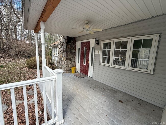 14 Arbutus Trail in Wurtsboro, NY - Building Photo - Building Photo