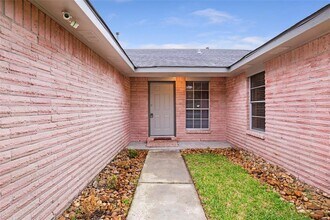 19607 Swiftbrook Dr in Humble, TX - Building Photo - Building Photo
