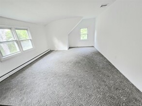202 Peekskill Hollow Rd in Putnam Valley, NY - Building Photo - Building Photo