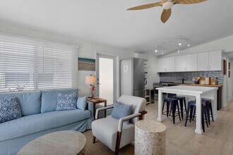 10 Clara Blvd in Key Colony Beach, FL - Building Photo - Building Photo