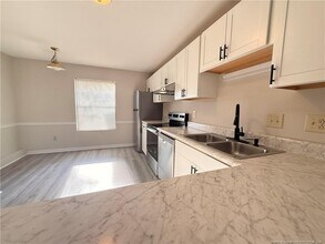 4077 Professional Dr in Hope Mills, NC - Building Photo - Building Photo