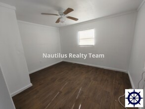 5115 E 14th St in Panama City, FL - Foto de edificio - Building Photo