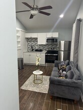 8323 Tudor Dr in Jonesboro, GA - Building Photo - Building Photo