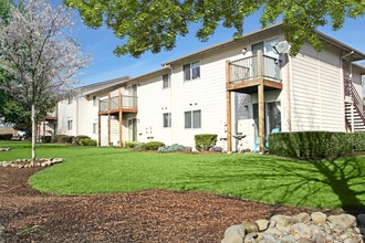 South Pointe Apartments in Salem, OR - Foto de edificio - Building Photo