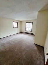 5069 Carol Terrace in Tobyhanna, PA - Building Photo - Building Photo