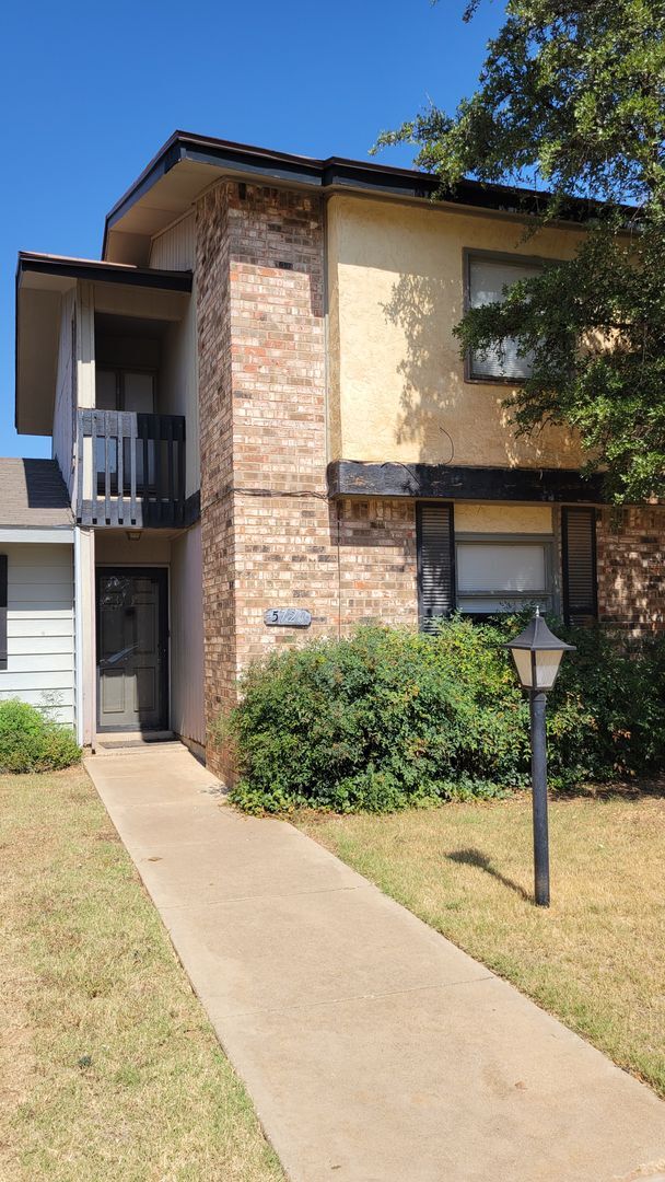 5726 38th St in Lubbock, TX - Building Photo - Building Photo