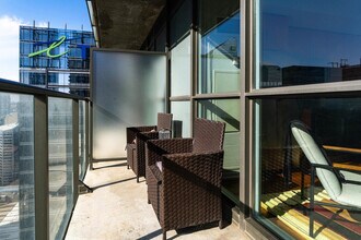 25 York St in Toronto, ON - Building Photo - Building Photo