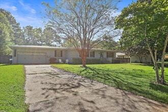 5814 Canton Park Dr in Jackson, MS - Building Photo - Building Photo