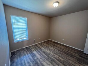 2401 N Ave N in Lubbock, TX - Building Photo - Building Photo
