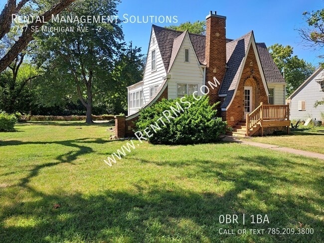 property at 2737 SE Michigan Ave