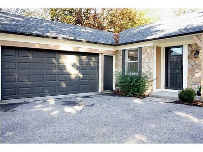 3424 E 98th St in Carmel, IN - Building Photo - Building Photo