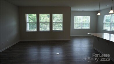137 Pampas Pl in Statesville, NC - Building Photo - Building Photo