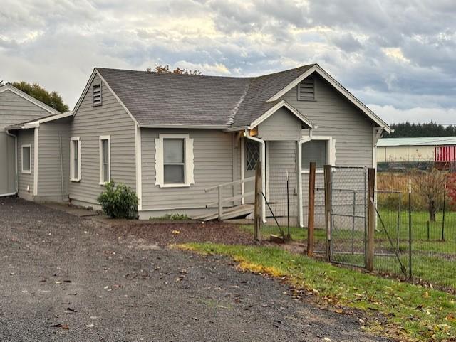 5824 Ocean Beach Hwy in Longview, WA - Building Photo