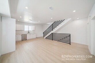 5655 Case Ave in Los Angeles, CA - Building Photo - Building Photo