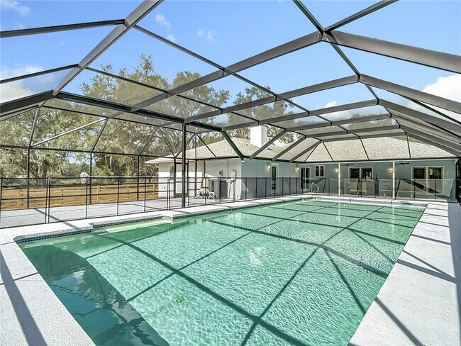 13211 Pleasant Hill Farm Rd in Thonotosassa, FL - Building Photo - Building Photo