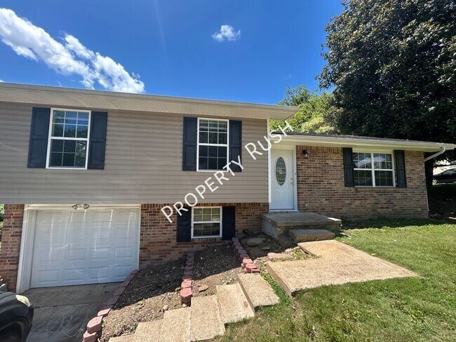 9119 Westminister Cir Dr in Chattanooga, TN - Building Photo - Building Photo