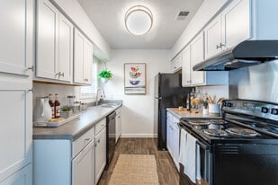 Dunwoody Glen Apartment Homes