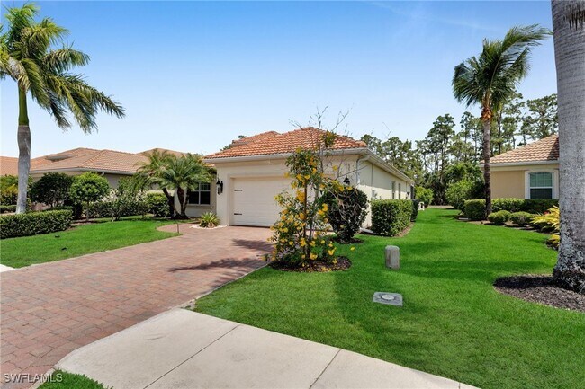 14507 Manchester Dr in Naples, FL - Building Photo - Building Photo