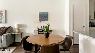 2110 Birkhall St in Raleigh, NC - Foto de edificio - Building Photo