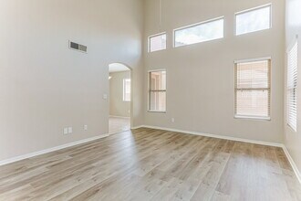 8802 E University Dr in Mesa, AZ - Building Photo - Building Photo