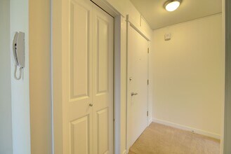 11525 Greenwood Ave N in Seattle, WA - Building Photo - Building Photo