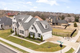 805 Regimental Dr in Nashville, TN - Building Photo - Building Photo