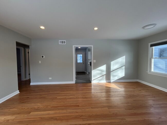 807 Elm Ave in Geneva, IL - Building Photo - Building Photo