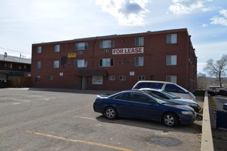 El Pinon in Denver, CO - Foto de edificio - Building Photo