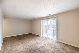 Williamsburg Apartments in Omaha, NE - Foto de edificio - Interior Photo