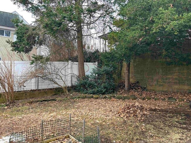 5 Perry Ave in Concord, NH - Building Photo - Building Photo