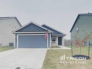 5010 Everett Loop in Converse, TX - Building Photo - Building Photo