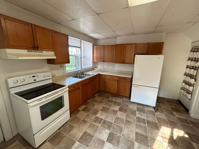 1682 W 14th St in Erie, PA - Building Photo - Building Photo