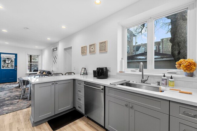 3144 N Spaulding Ave in Chicago, IL - Building Photo - Building Photo