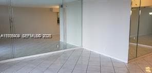 3100 W Rolling Hills Cir in Davie, FL - Building Photo - Building Photo