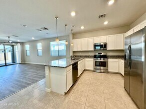 298 W Rainbow Bridge Ln in Queen Creek, AZ - Building Photo - Building Photo