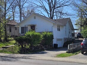 506 E Hillside Dr in Bloomington, IN - Foto de edificio - Building Photo