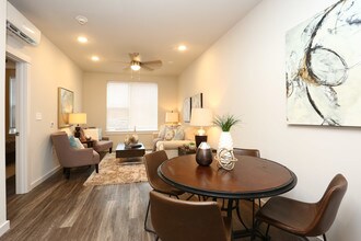 Pure St Peters in St. Peters, MO - Foto de edificio - Interior Photo