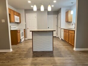 42488 Pelican Dr in Ponchatoula, LA - Foto de edificio - Building Photo